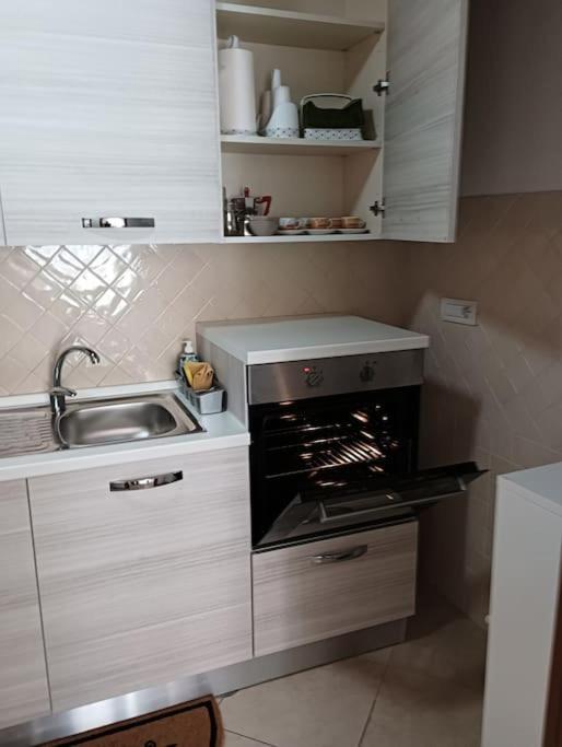 Apartamento A Casa Di Laura Nápoles Exterior foto